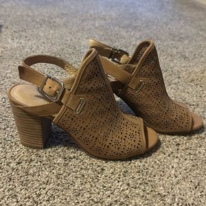 Darling Antonio Melani  open toe stacked heel